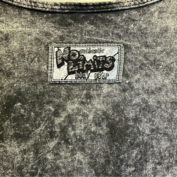 Vintage No Limits Extreme Sports Gear Distressed Black Sweatshirt Size M - Picture 4 of 8